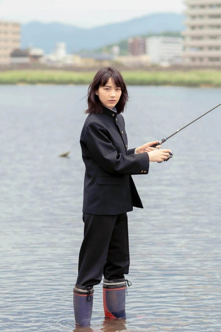 鱼之子海报